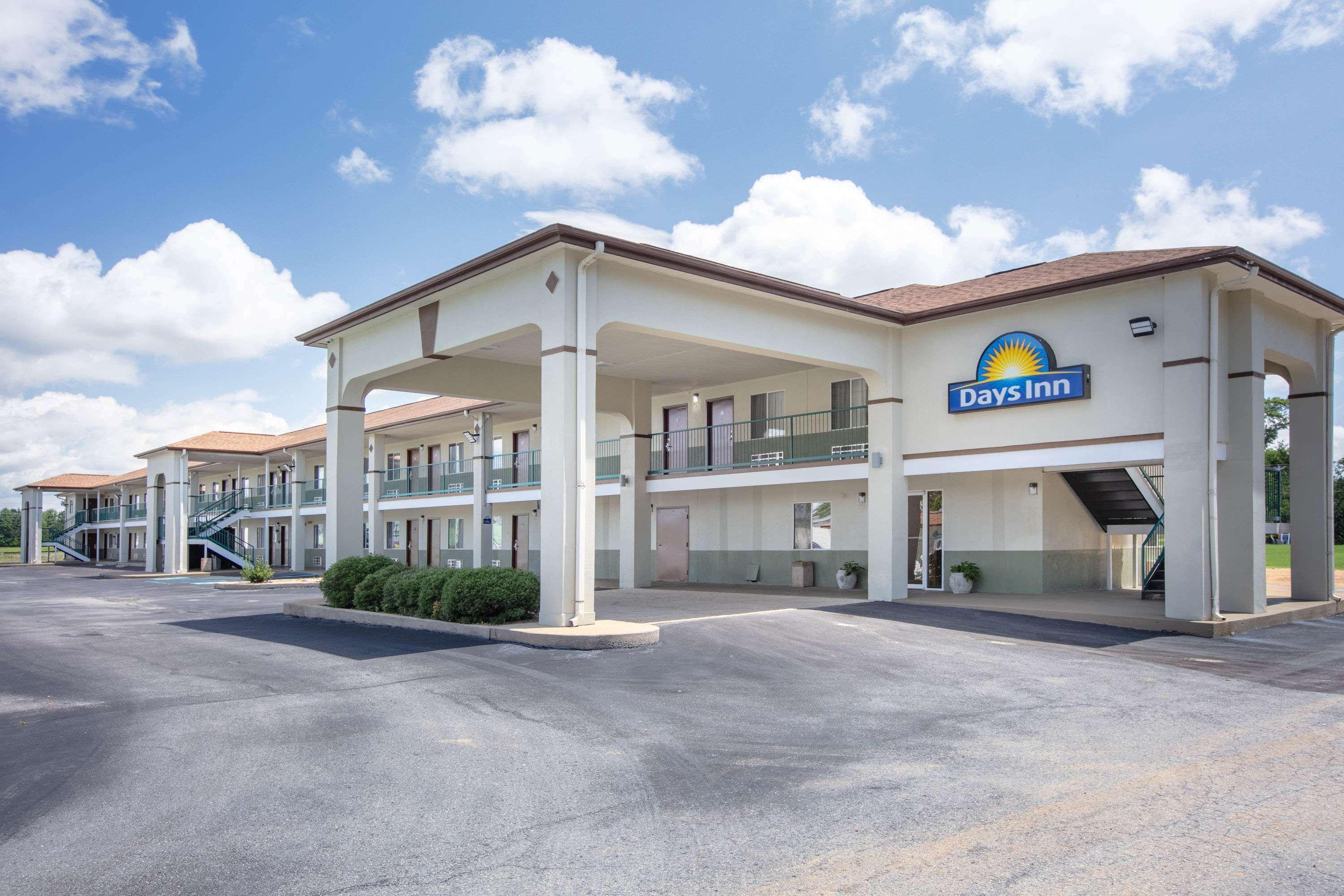 Days Inn By Wyndham Hamilton Buitenkant foto