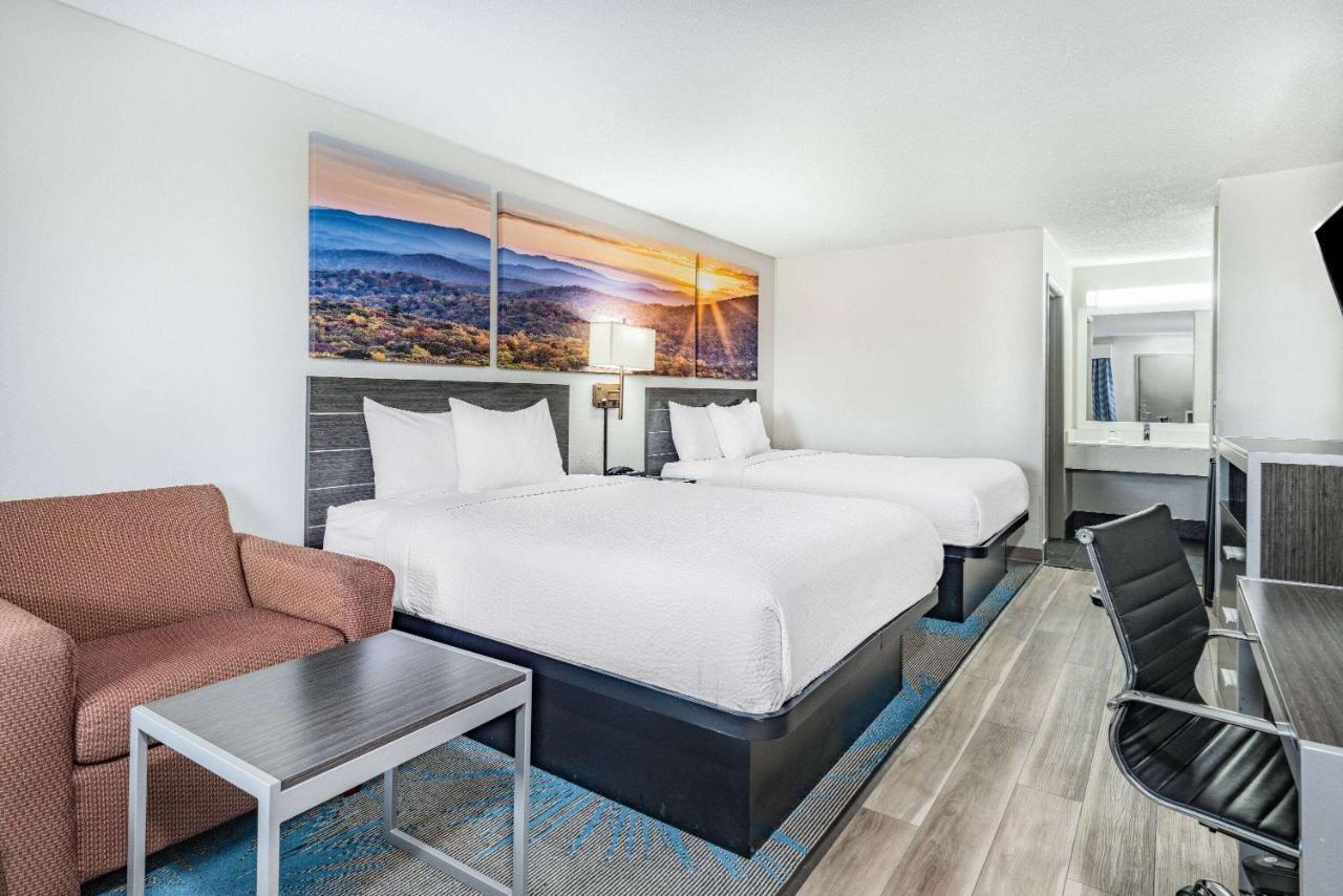 Days Inn By Wyndham Hamilton Buitenkant foto