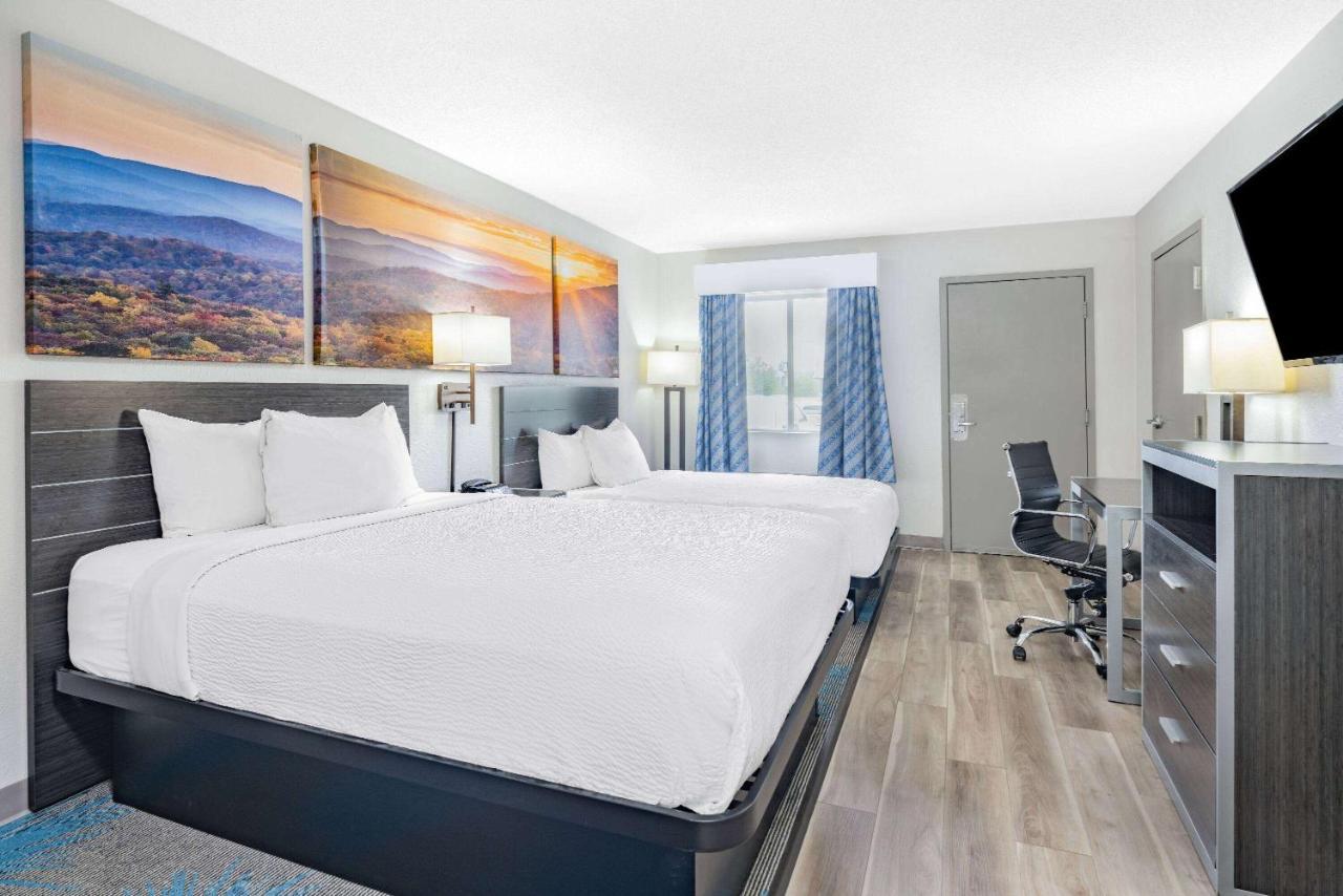 Days Inn By Wyndham Hamilton Buitenkant foto