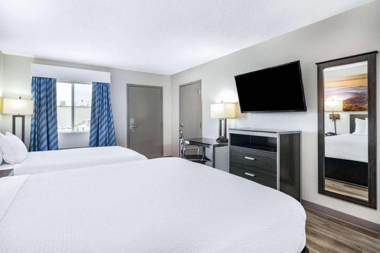 Days Inn By Wyndham Hamilton Buitenkant foto