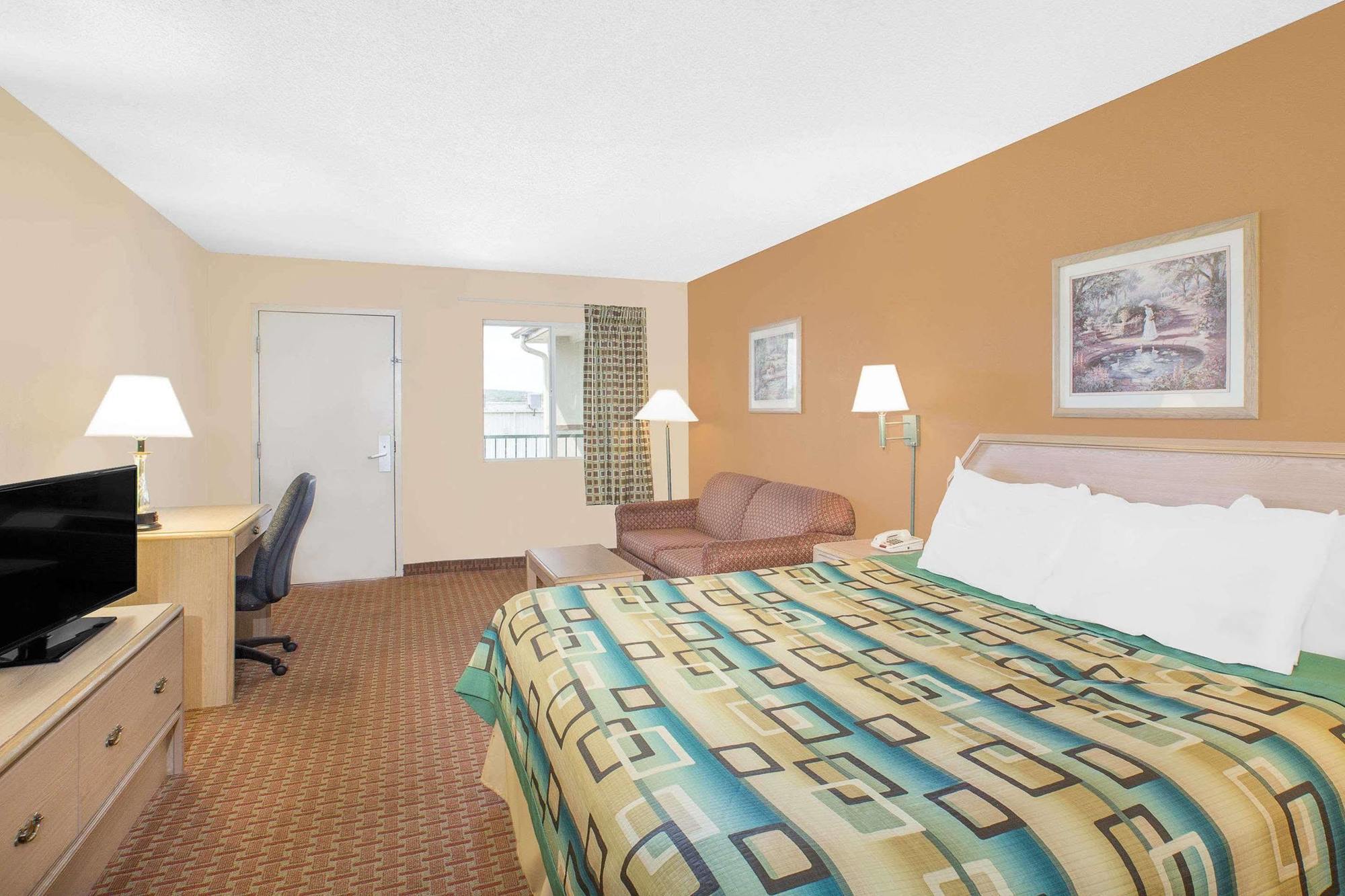 Days Inn By Wyndham Hamilton Buitenkant foto